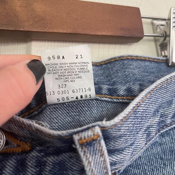 Levi's Vintage 505 Regular Fit Straight Leg Medium Wash Jeans Size 32 29 - Picture 5 of 7